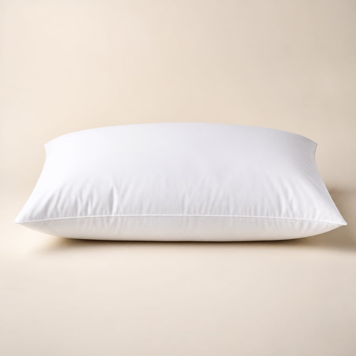 50×70 Almohada – Microfibra 800